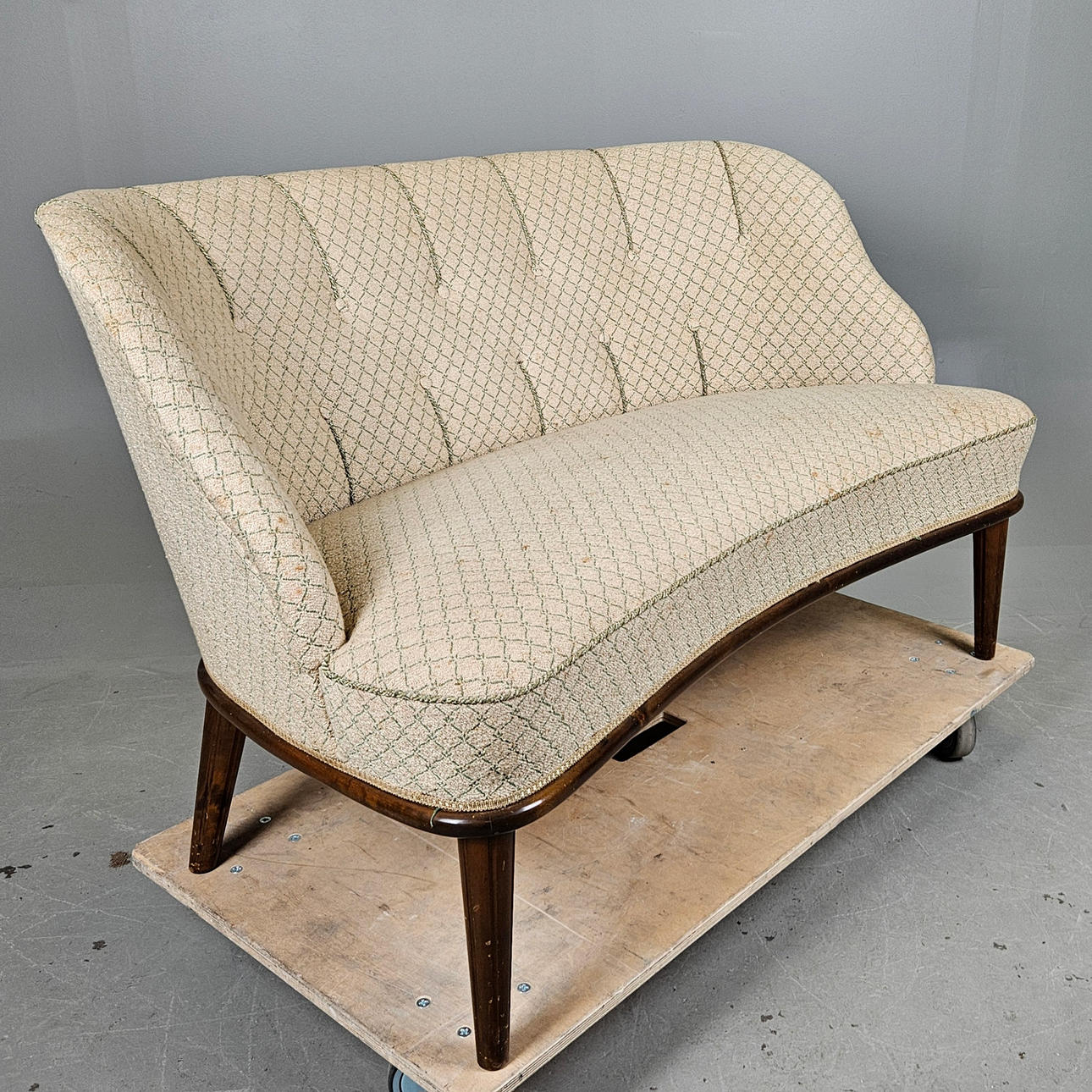 A 1940s/50s sofa.