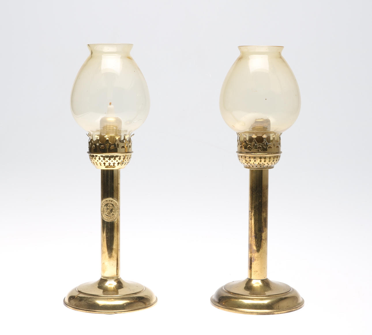 BORDSLAMPOR, 1 par, mässing, Karlskrona Lampfabrik, 1900-talets andra hälft.