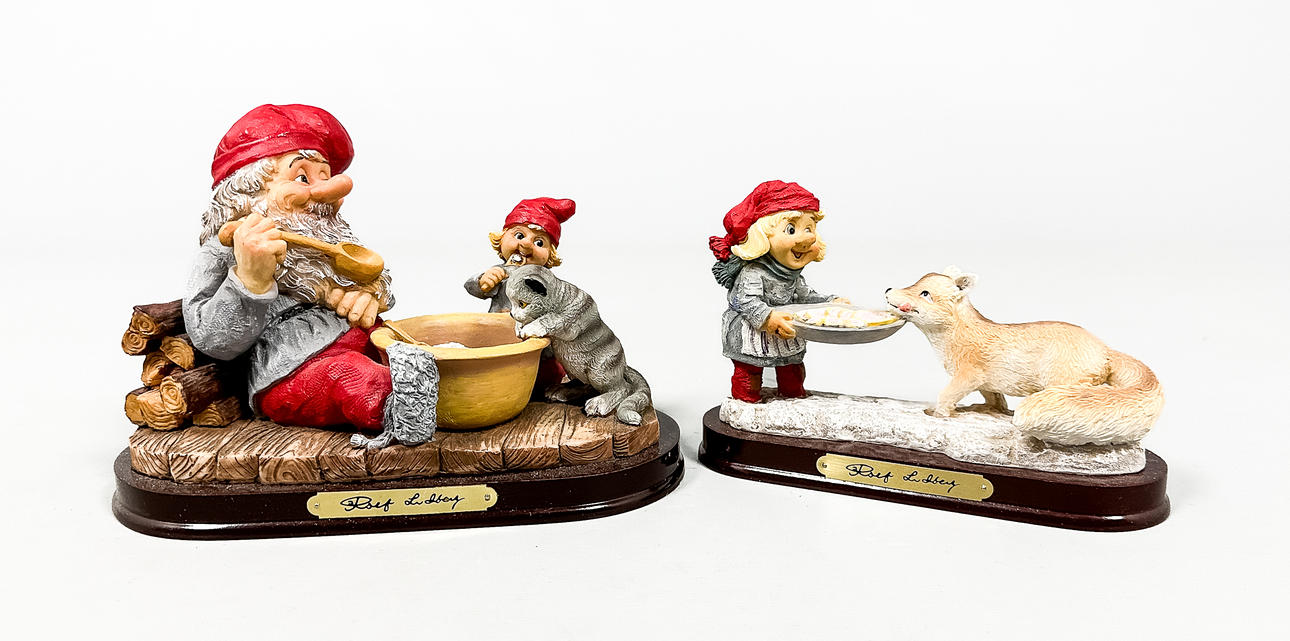 ROLF LIDBERG. ZWEI KUNSTMASSENFIGUREN, RBA Olofström.