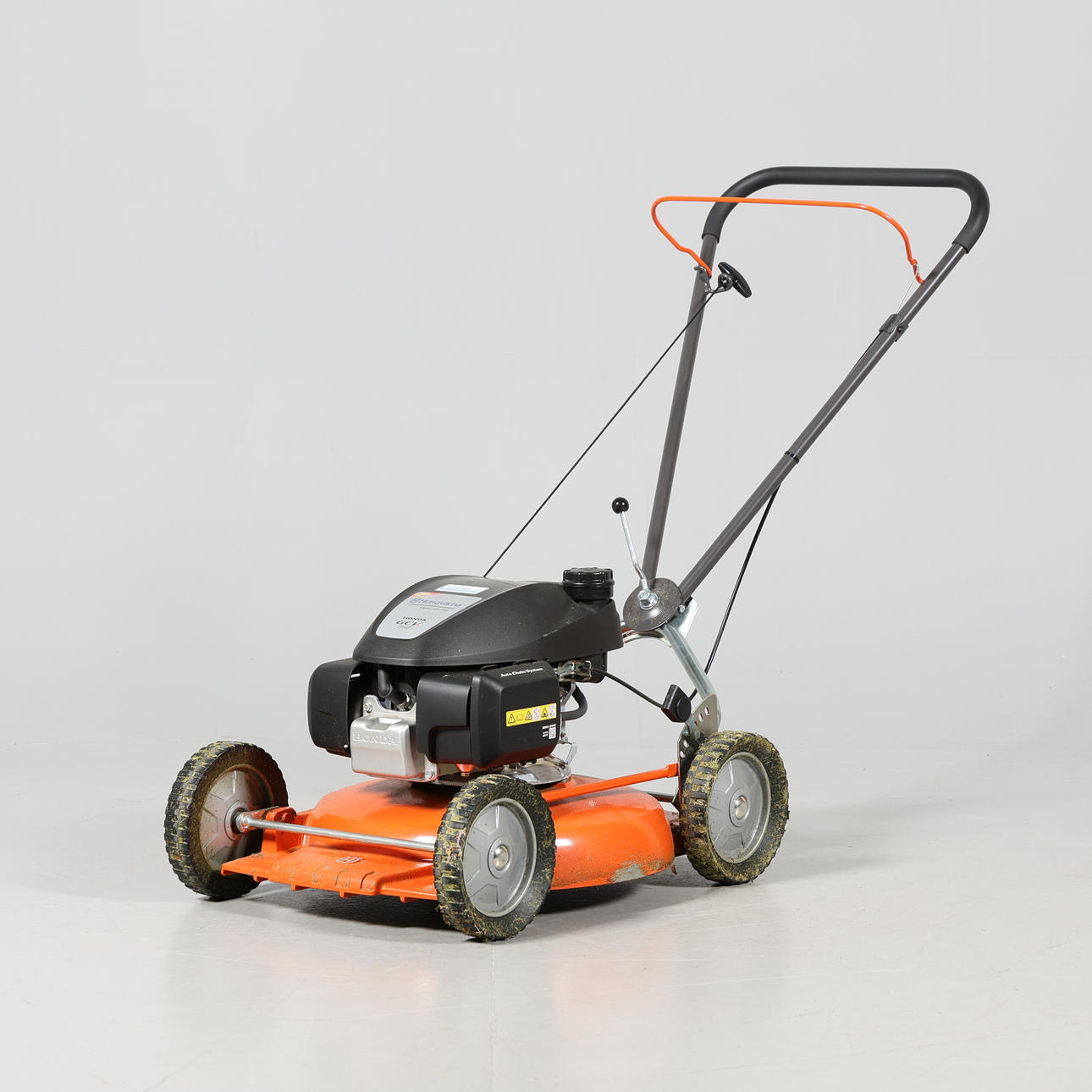 GRÄSKLIPPARE, Husqvarna GCV145.