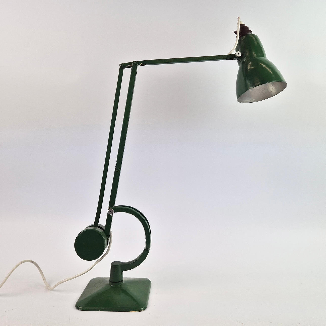 HADRILL HORSTMANN. Attributed to. COUNTERBALANACE ANGLEPOISE LAMP.