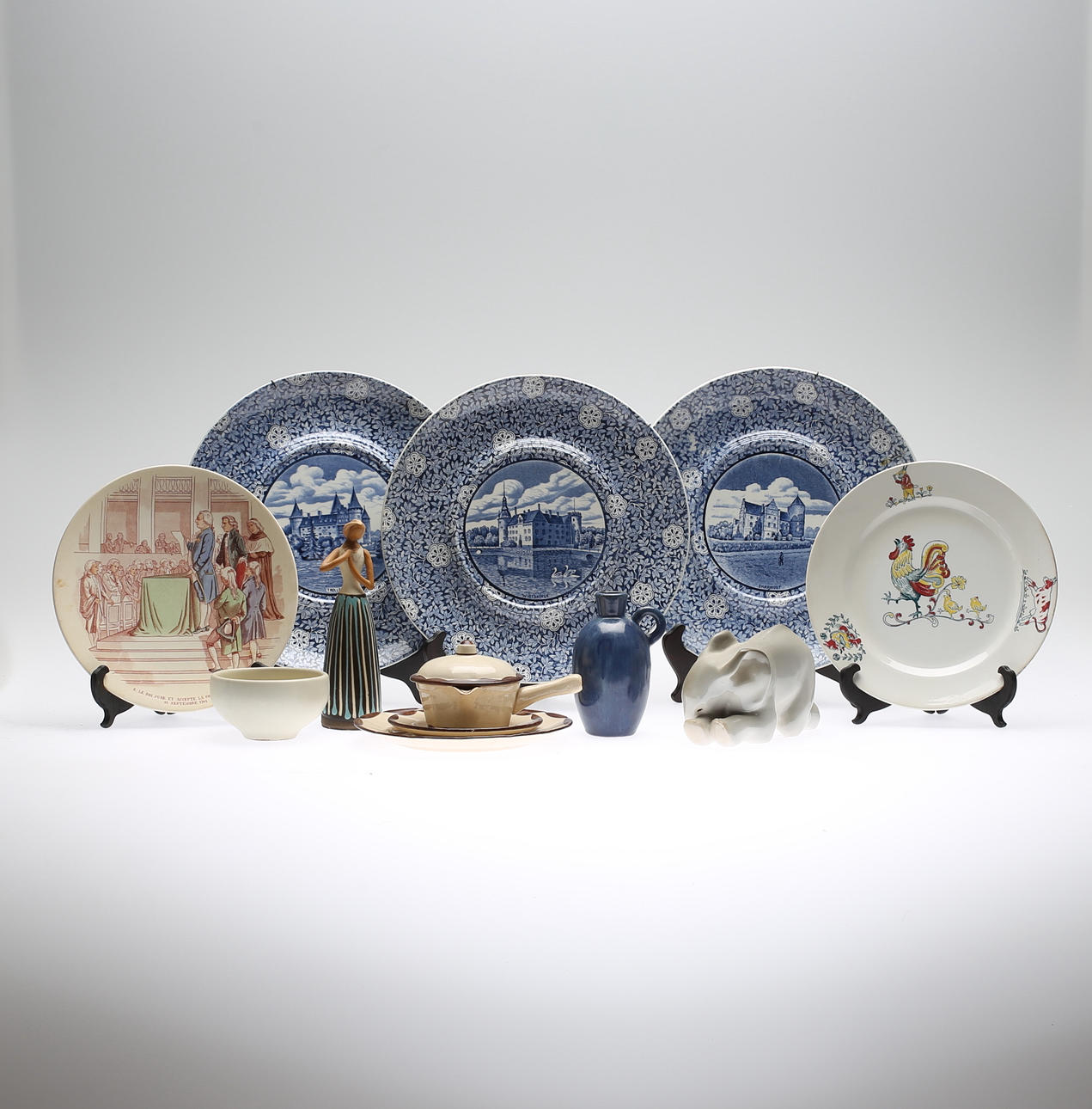 PORSLINSFÖREMÅL, 12 delar, bl a Gustavsberg, Rörstrand och Uppsala Ekeby.