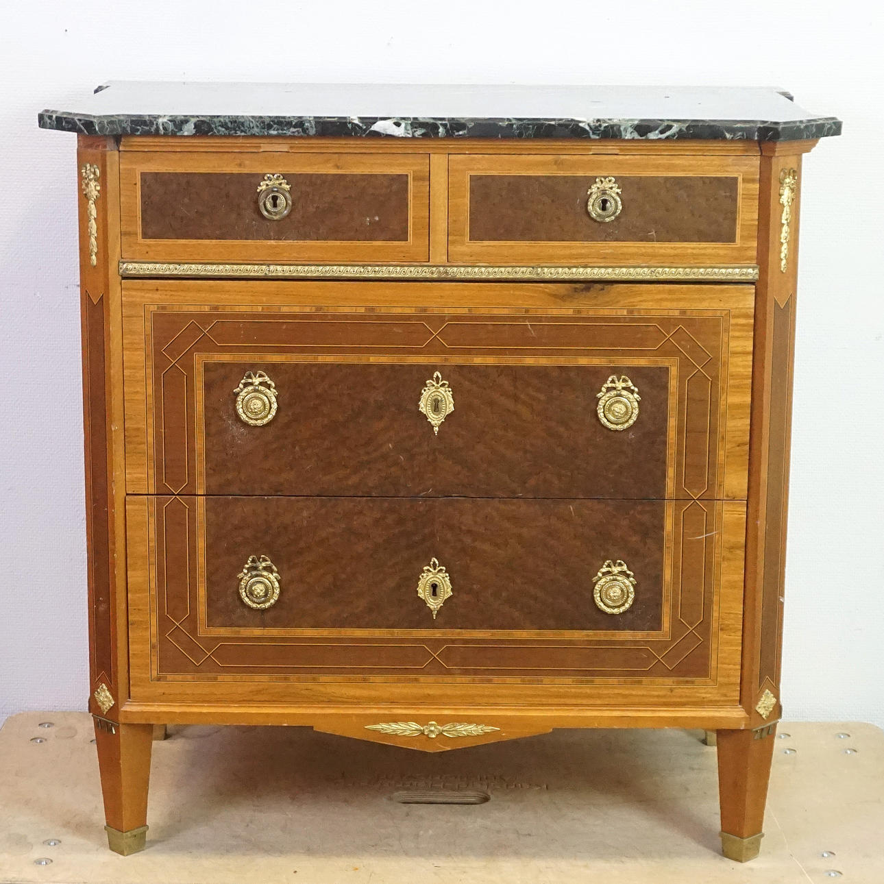 Chest of drawers with stone top & intarsia, Gustavian style, 20th century.