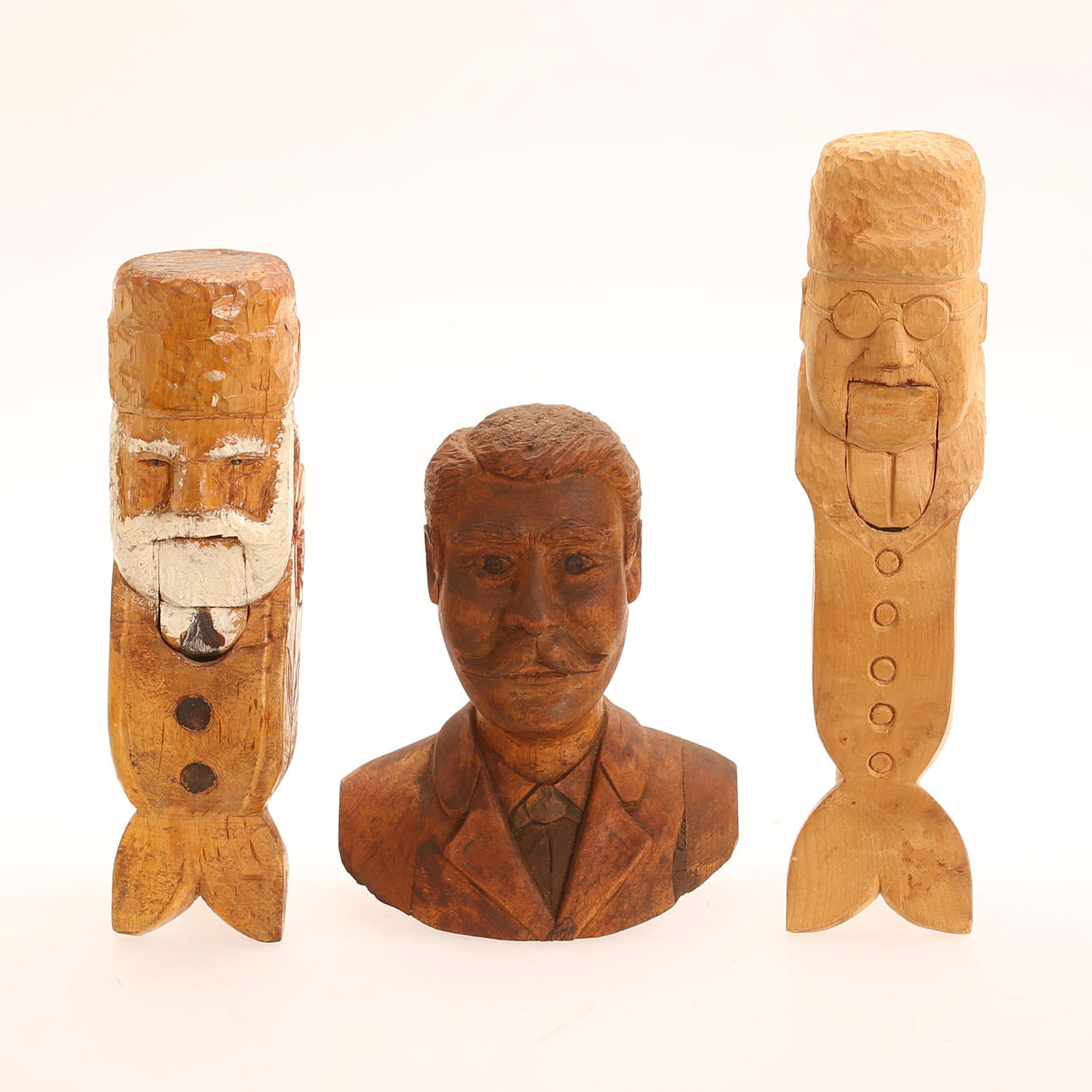 WOODEN SCULPTURE. NUTCRACKER, 2 pieces, wood, cut decor.