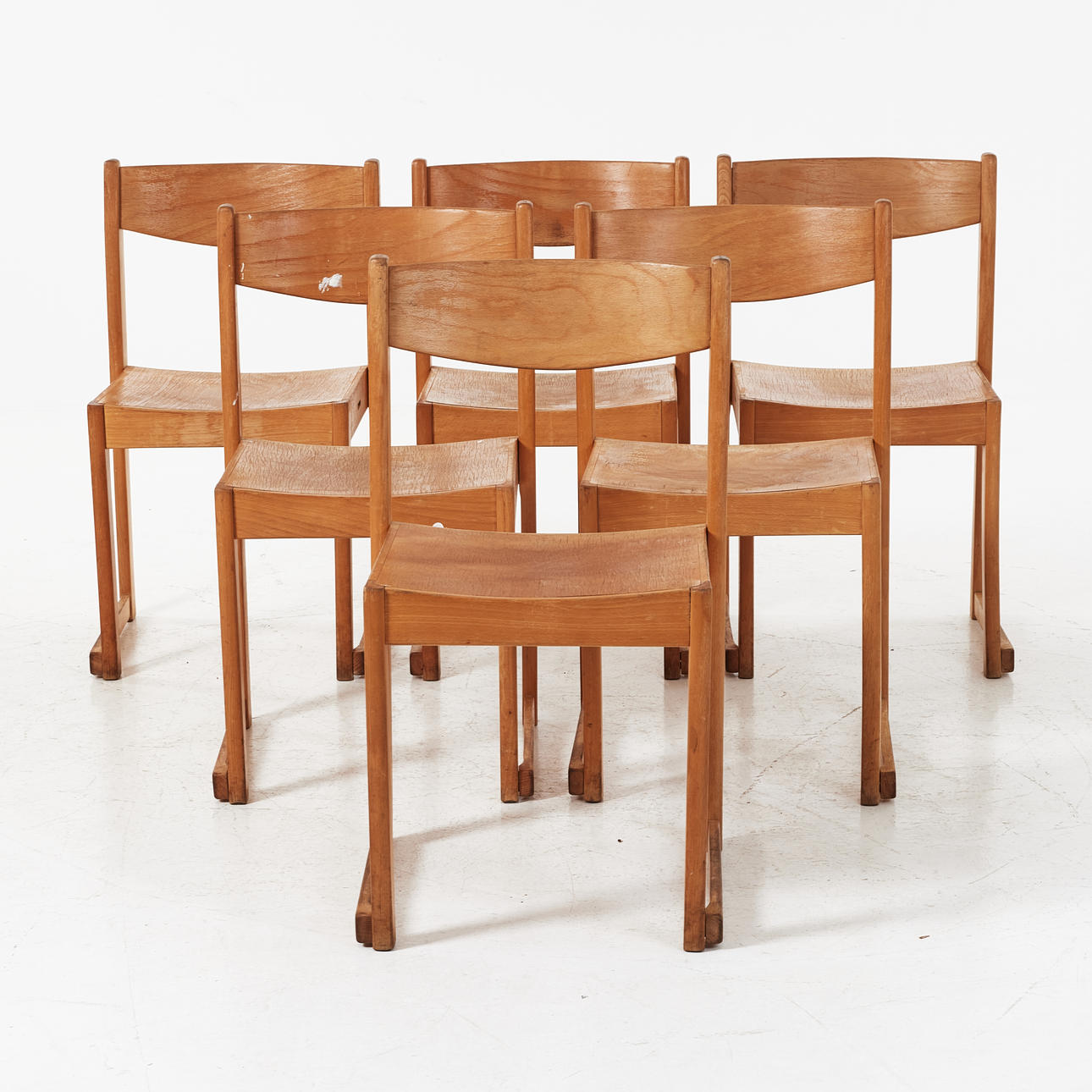 A set of 6 chairs, orchestral model, stackable, beech/birch.