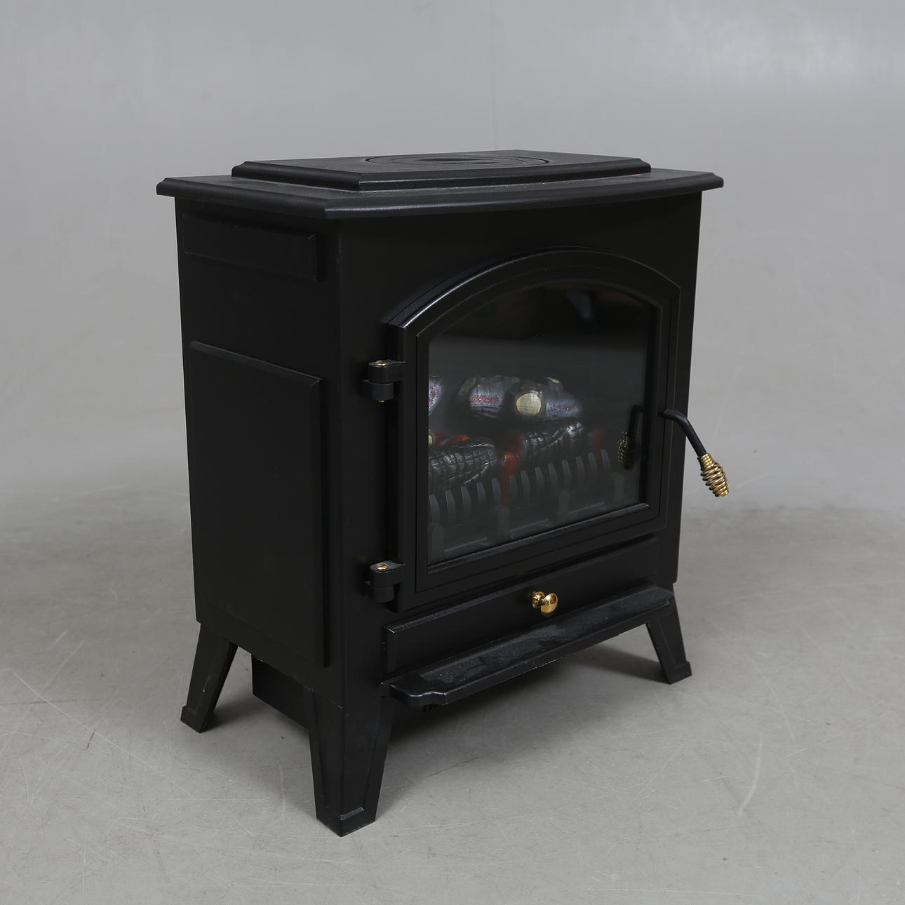 ORNAMENTAL FIREPLACE. electric.