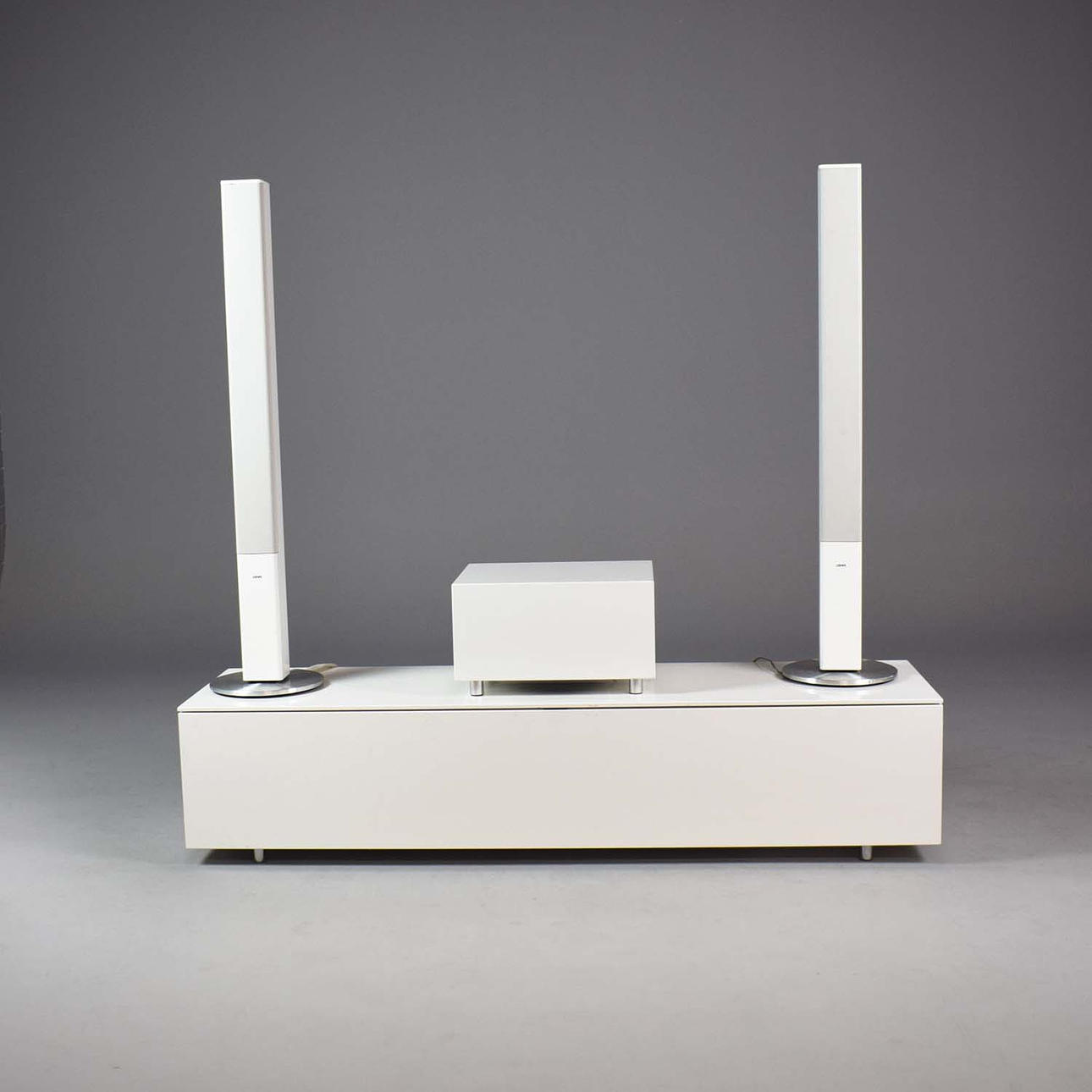 LOEWE TECH COLLECTION.