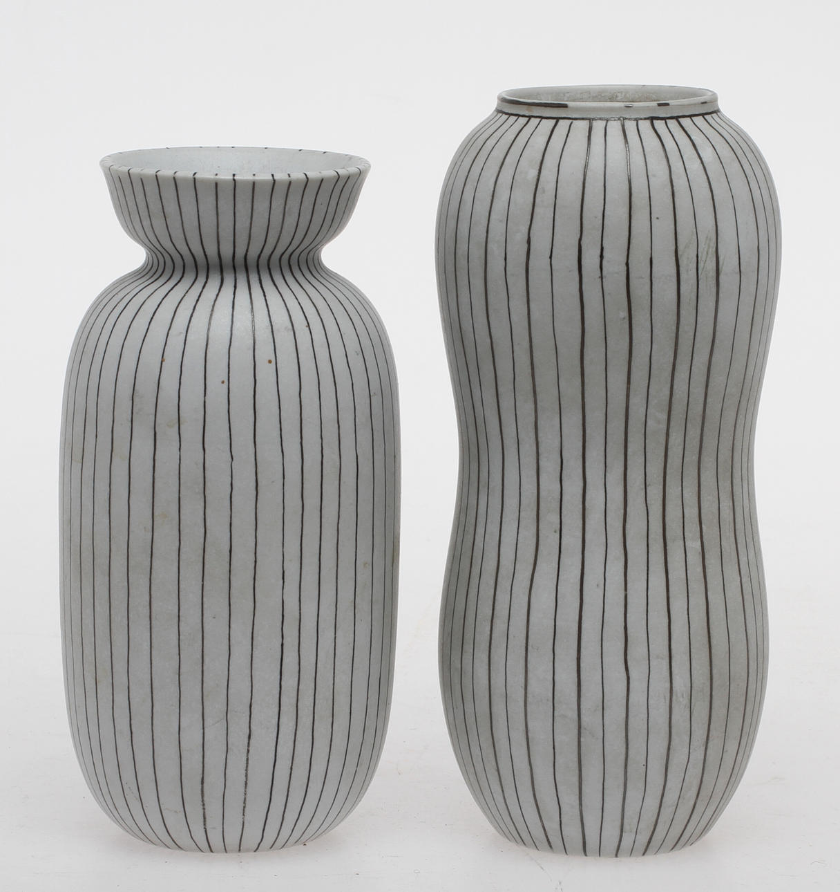 VASER, 2 st, keramik, "Filigran" Stig Lindberg Gustavsberg.