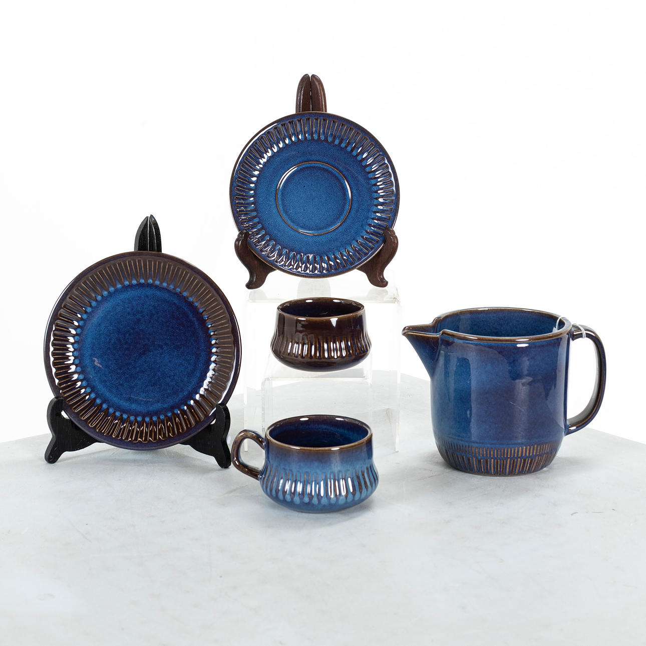 BERIT TERNELL. Tee-Set, 24-teilig, „Kosmos“, Gefle Porslinsfabrik.