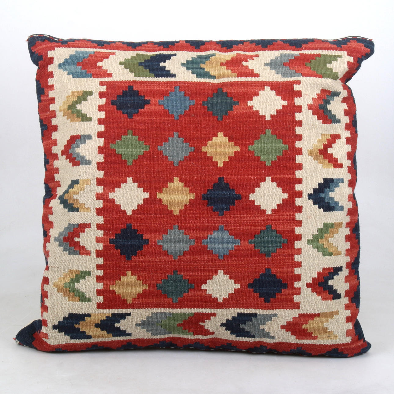 Ikea-tyyny, 2000-luku.