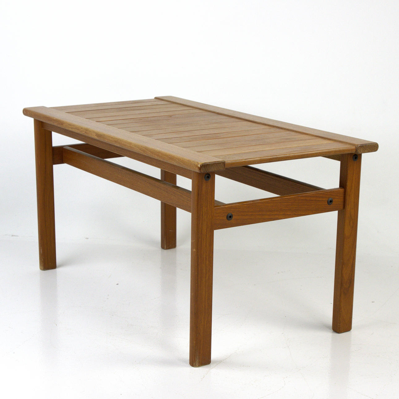 INGVAR ANDERSSON. Bench, probably “Florida”, marked Averskogs Möbelfabrik, Lammhult, 1963.