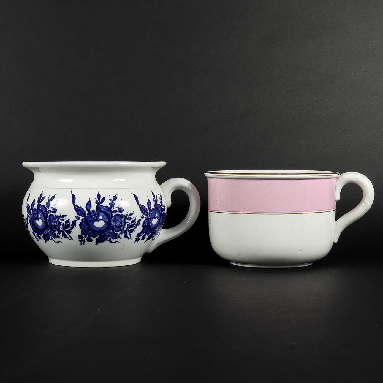 POTTOR 2 pieces, porcelain.