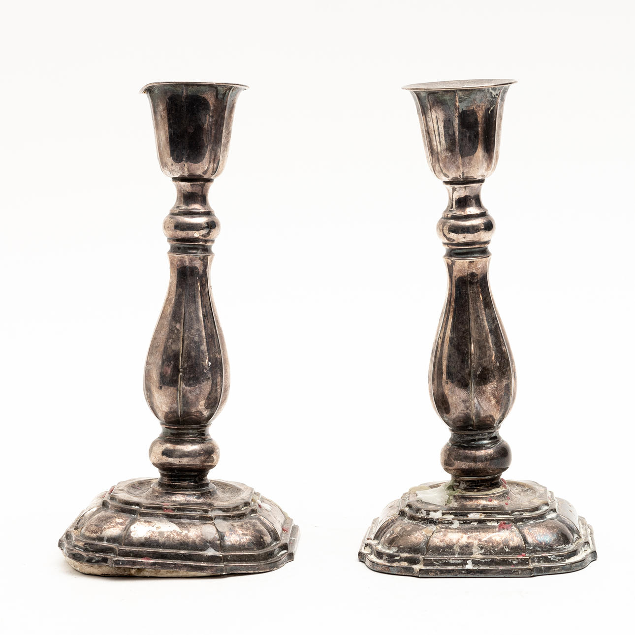 Ein Paar silberne Kerzenständer, K&EC, Göteborg, 1962.