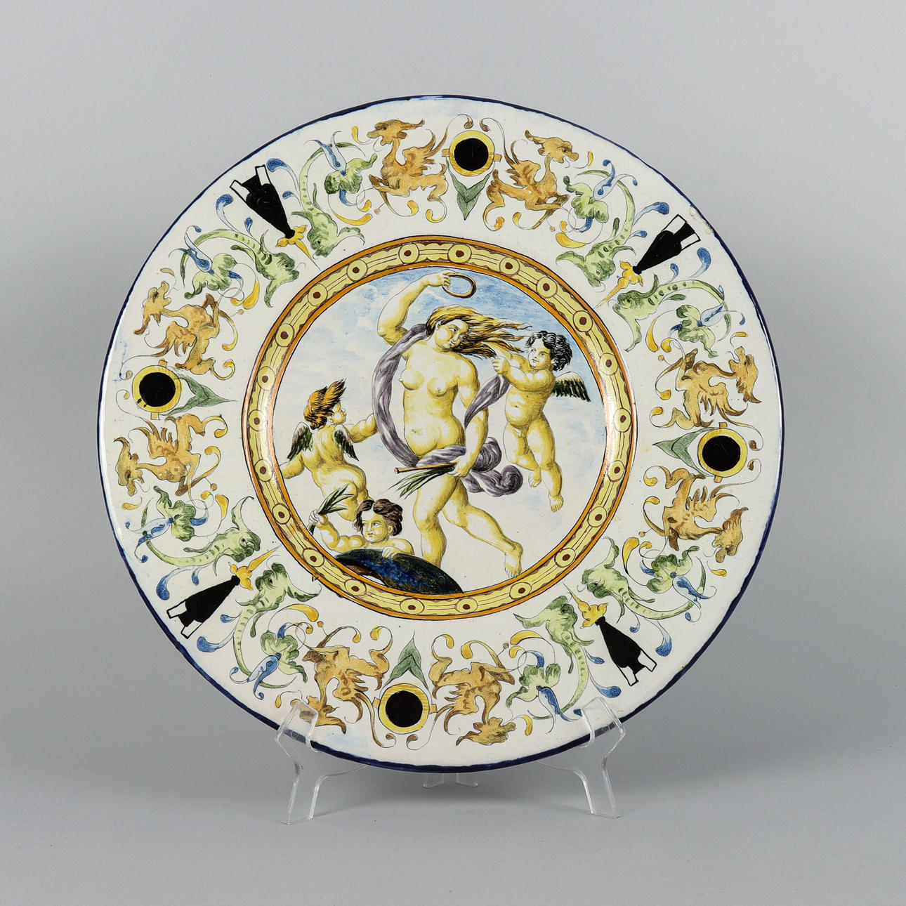 FAT Majolika im Renaissancestil.