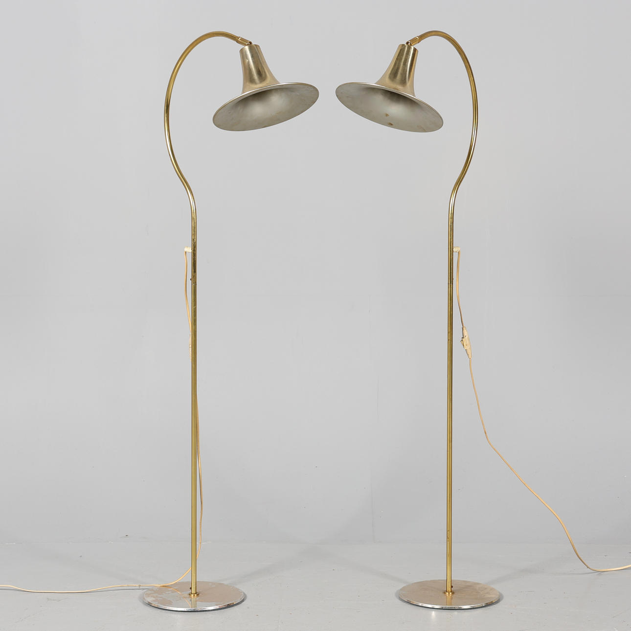 GULVLAMPER, et par, metal, 1970'erne.