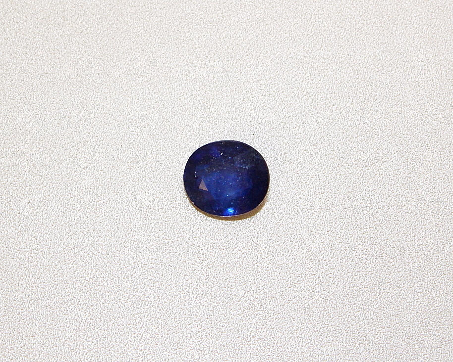 ÄDELSTEN, facetterad safir, Royal Blu, 6,54 ct, ursprung eylon.