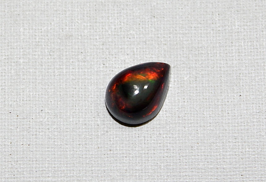 ÄDELSTEN, opal, svart, 1,94 ct.