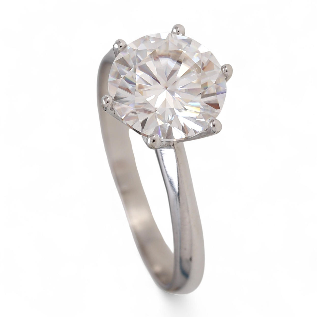 3 cts Moissanite pasianssisormus.