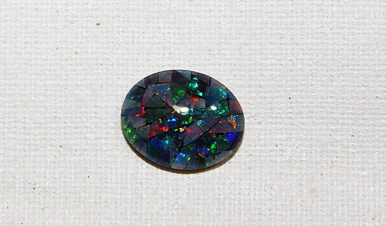 ÄDELSTEN, opal, 1,61 ct, oval triplet Australien.