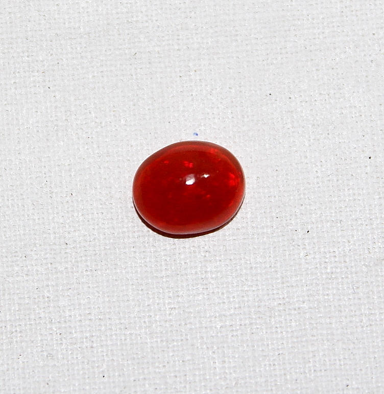 ÄDELSTEN, oval cabochon Eldopal, 2,55 ct, Mexico.