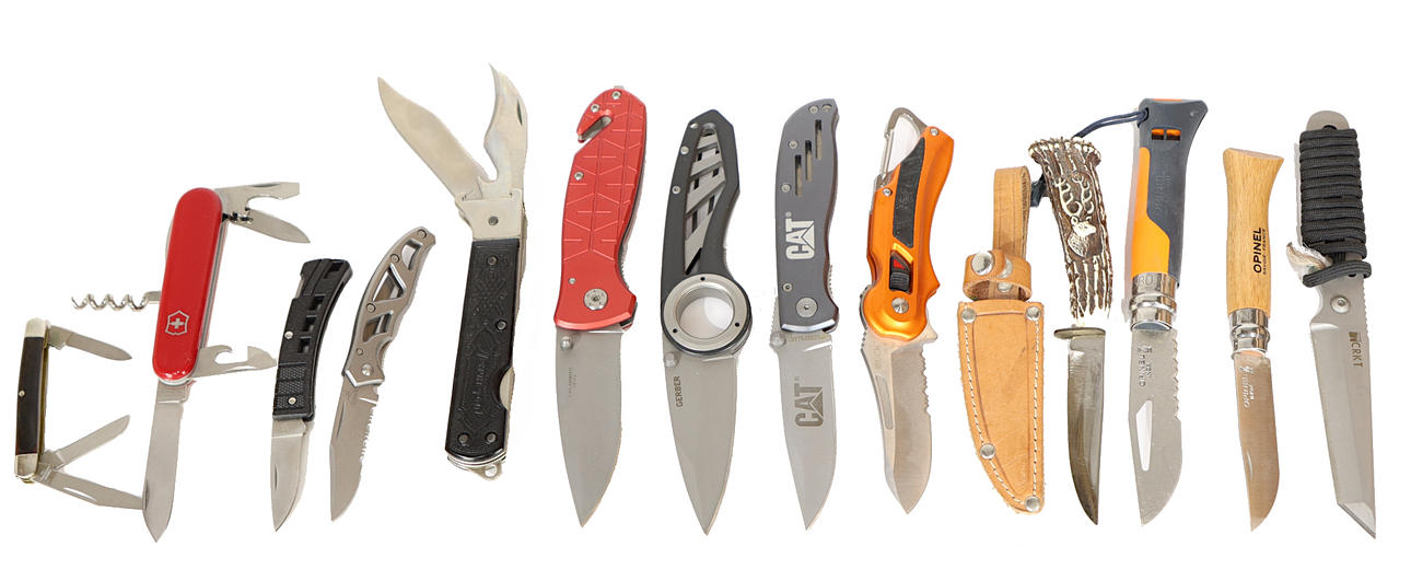 FOLDEKNIVE OG KNIVE 13 STK.