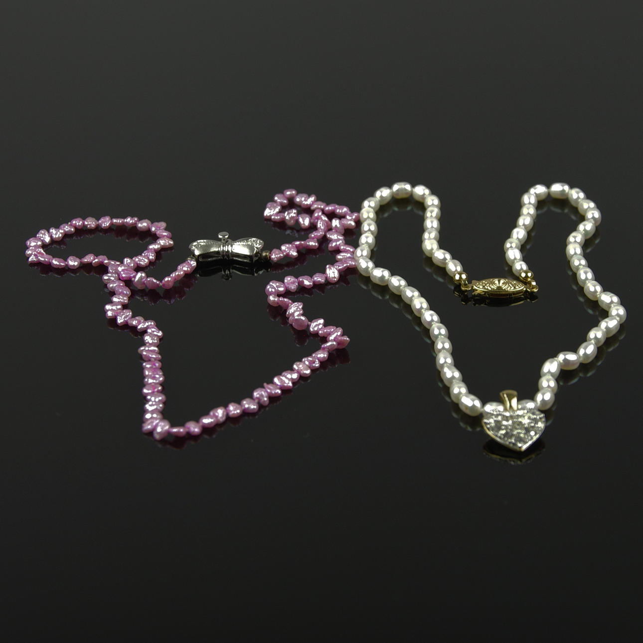 COLLIERER, 2 stycken, barocka pärlor.