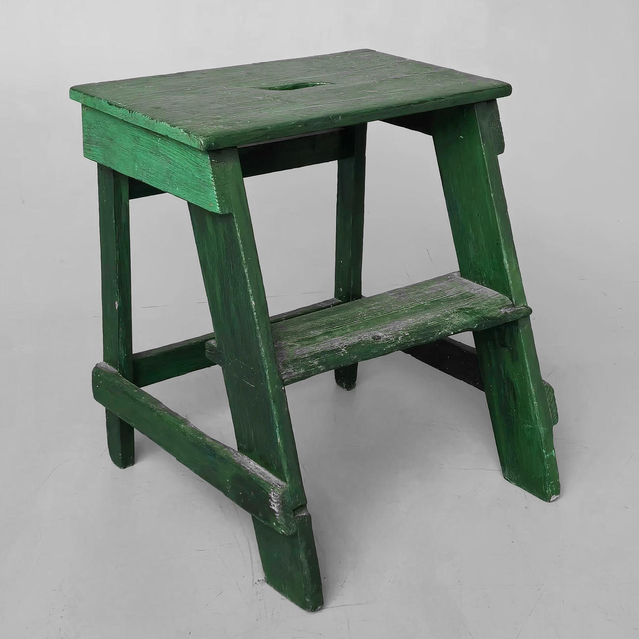 POLYCHROME WOODEN LIBRARY LADDER.