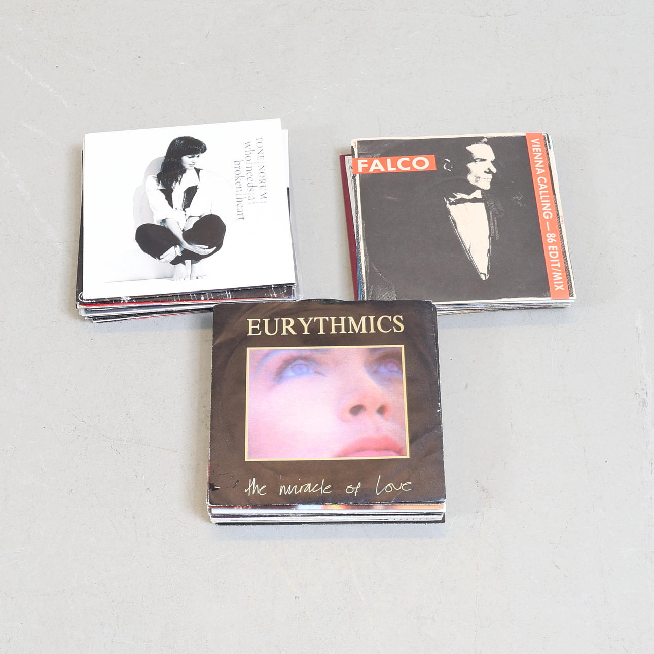 SINGLES, vinyl, mixed artists.