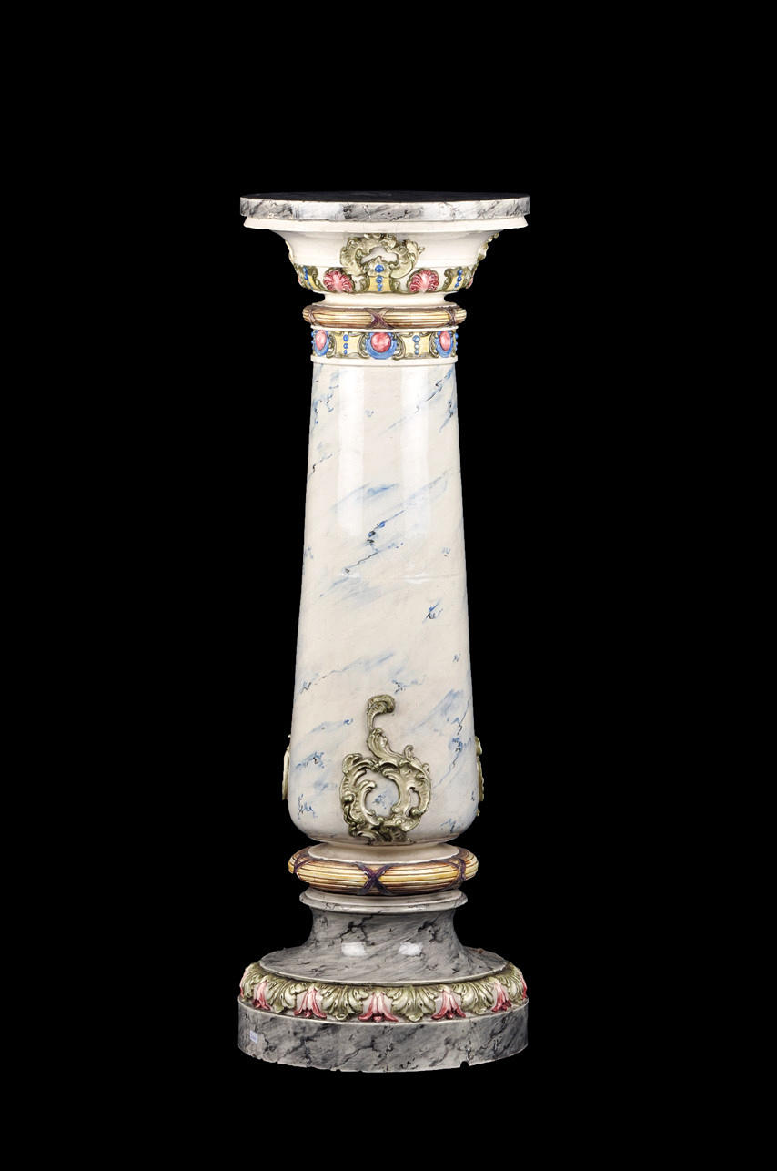 BLUMENSÄULE. Italienska keramiska majolika piedestal.