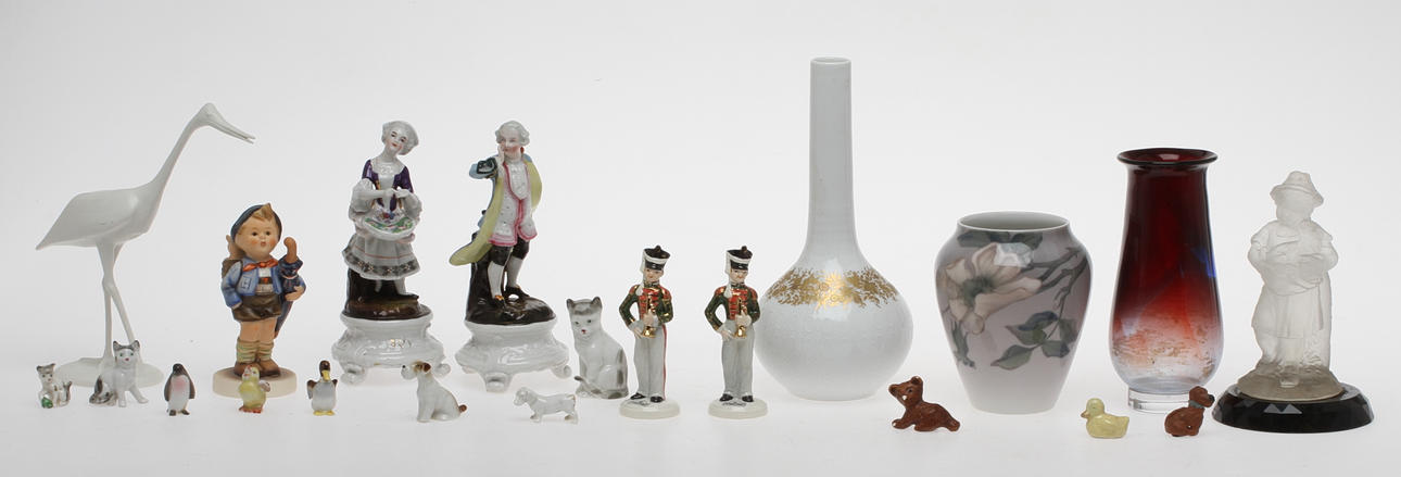 PARTI DIVERSE, keramik och glas, 1900-tal.