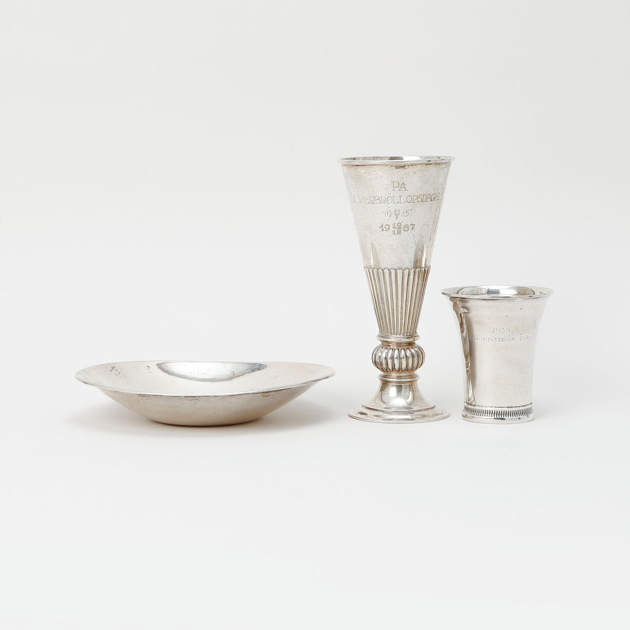 BOWL AND 2 CUPS, silver, weight approx. 290 grams.