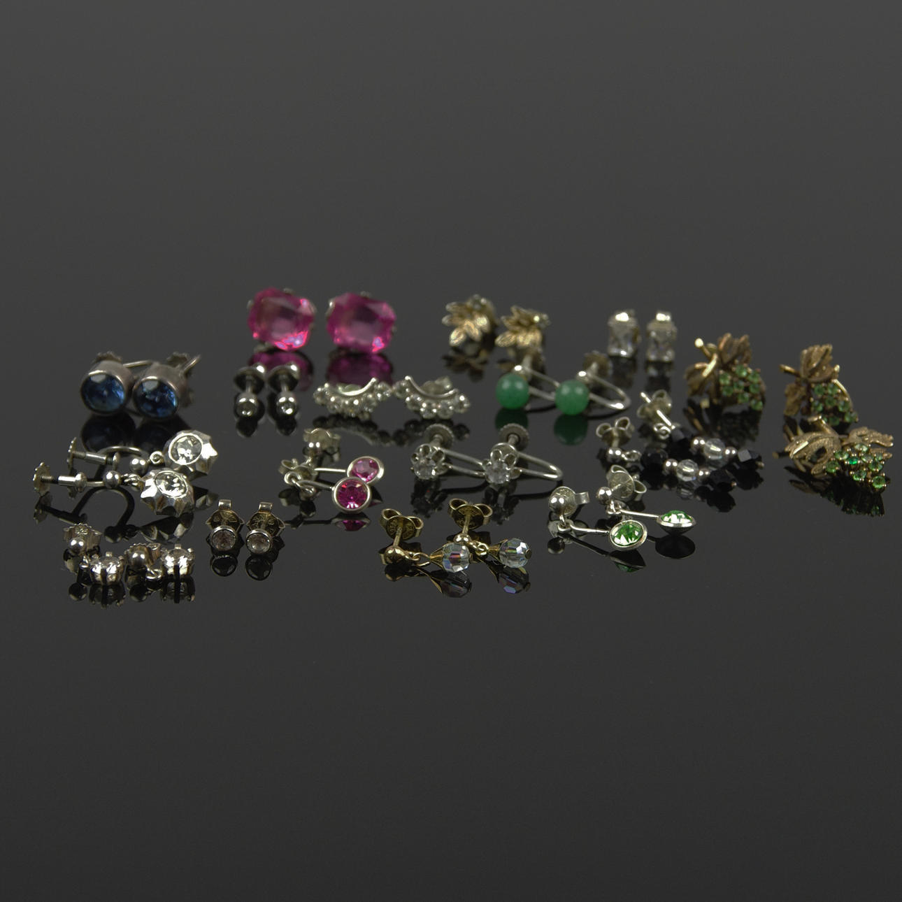 ÖRHÄNGEN, silver med stenar.