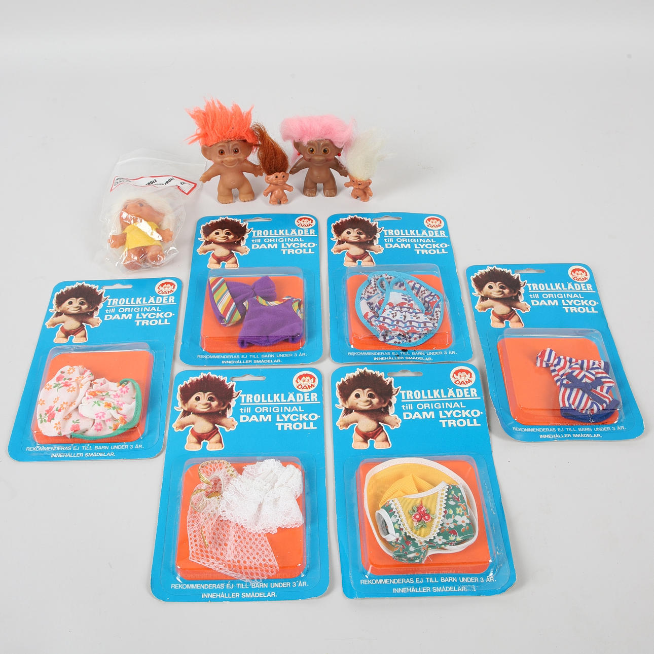 LYCKOTROLL & TROLLKLÄDER, 5+6 delar, DAM, Danmark.