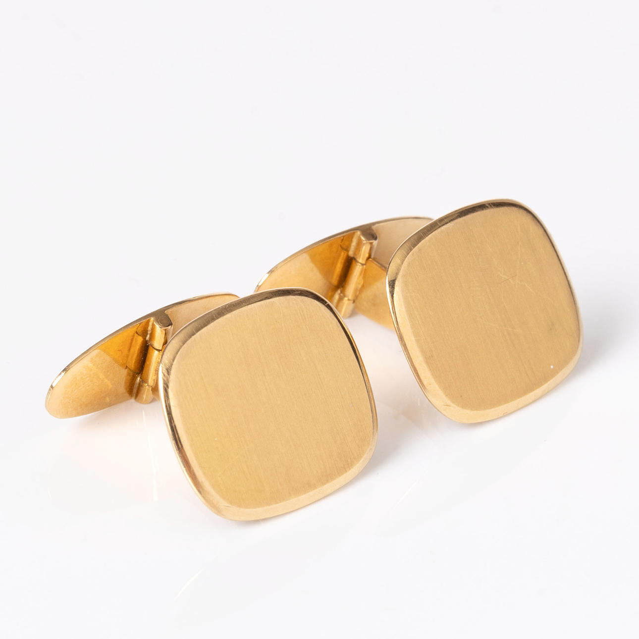 CUFFLINKS, 18K gold.
