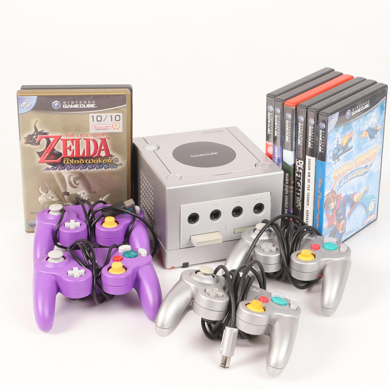 VIDEO GAMES, Nintendo, Gamecube with accessories, 2001.