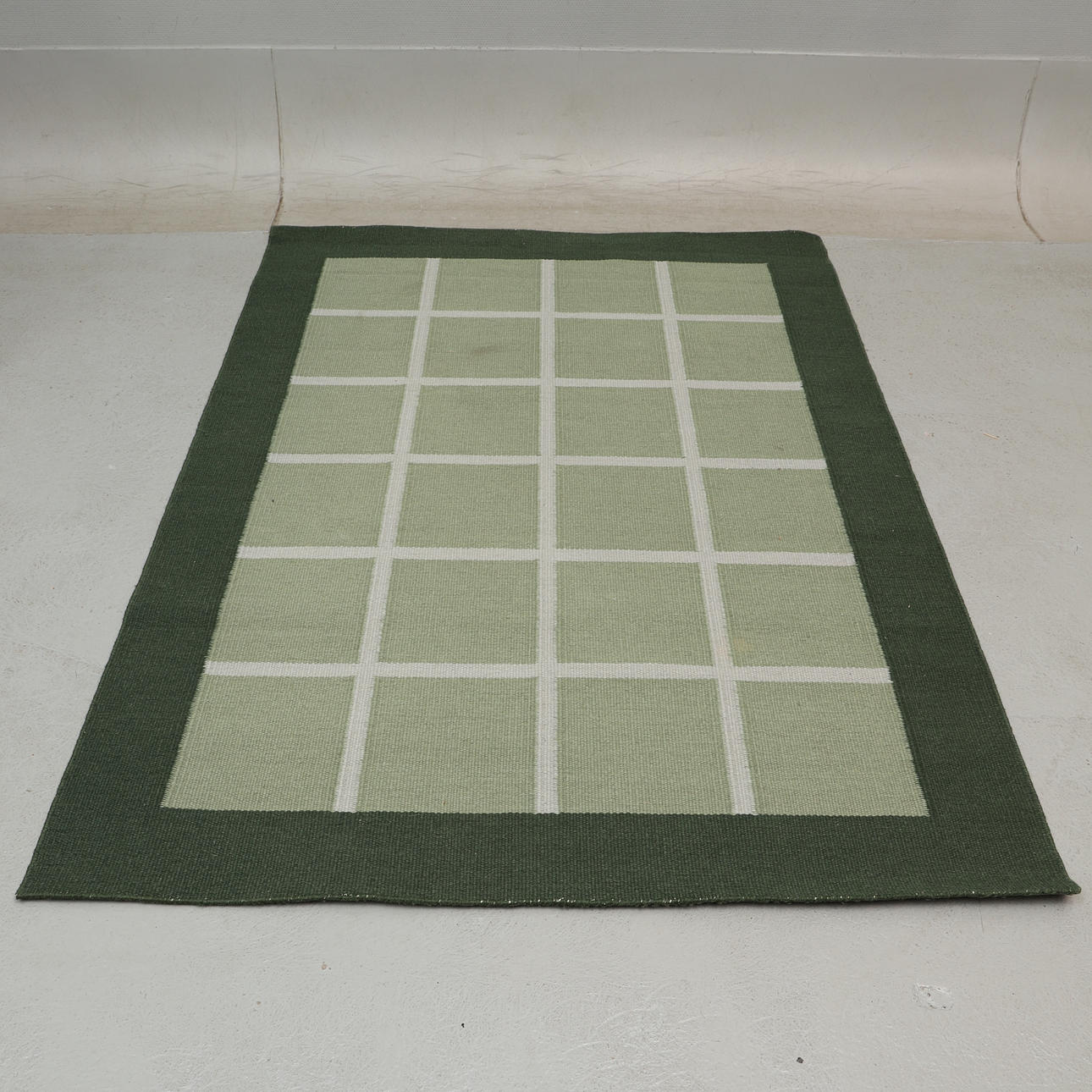 MATTA, röllakan, mått ca: 200x140 cm.