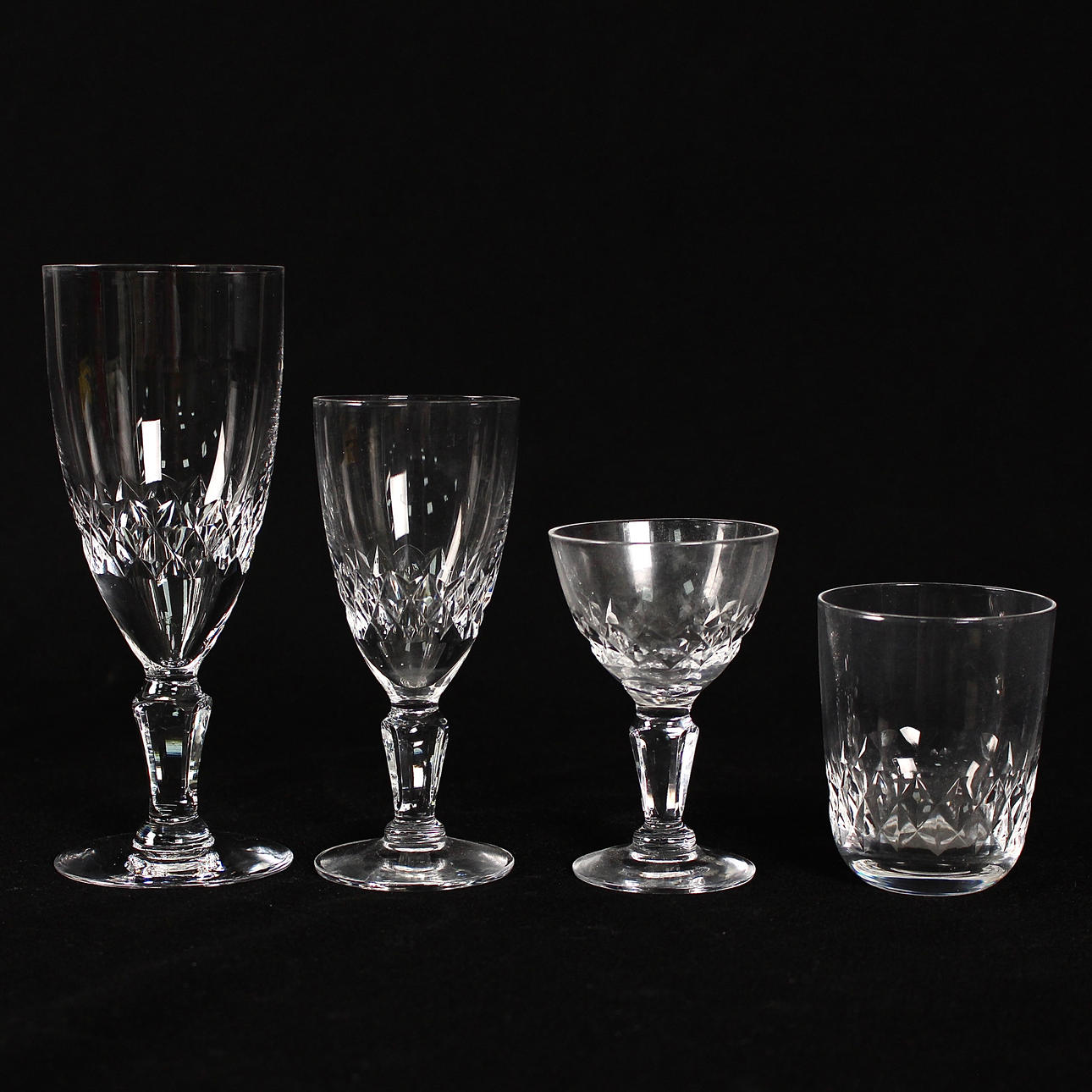 A glass tableware set, 27 pieces. “Cecil” Costa.