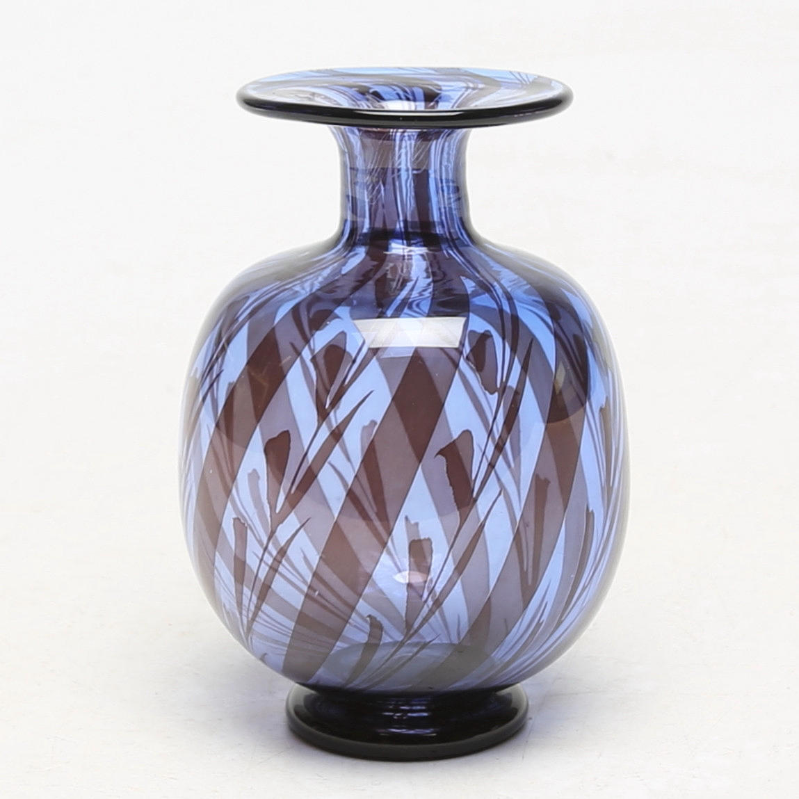 EVA ENGLUND. A grail vase, Orrefors, signed, 1975.