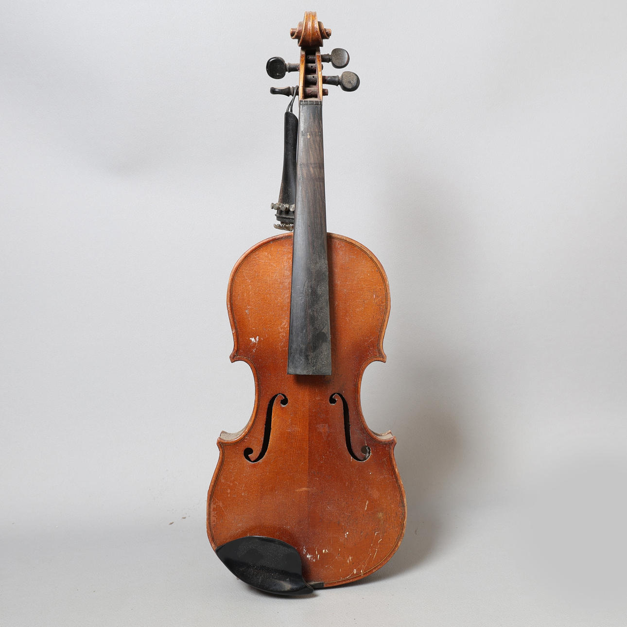 UN VIOLÍN 3/4 ALEMÁN.