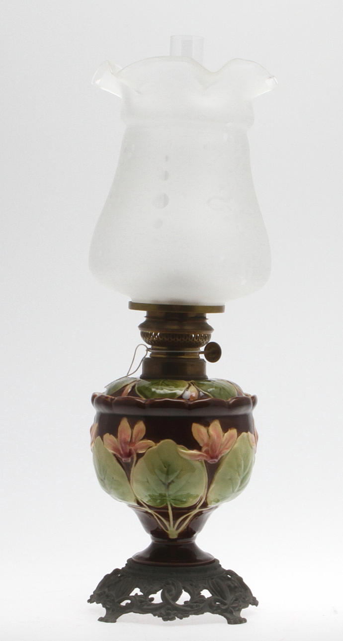 BORDSFOTOGENLAMPA, majolika, Jugend .