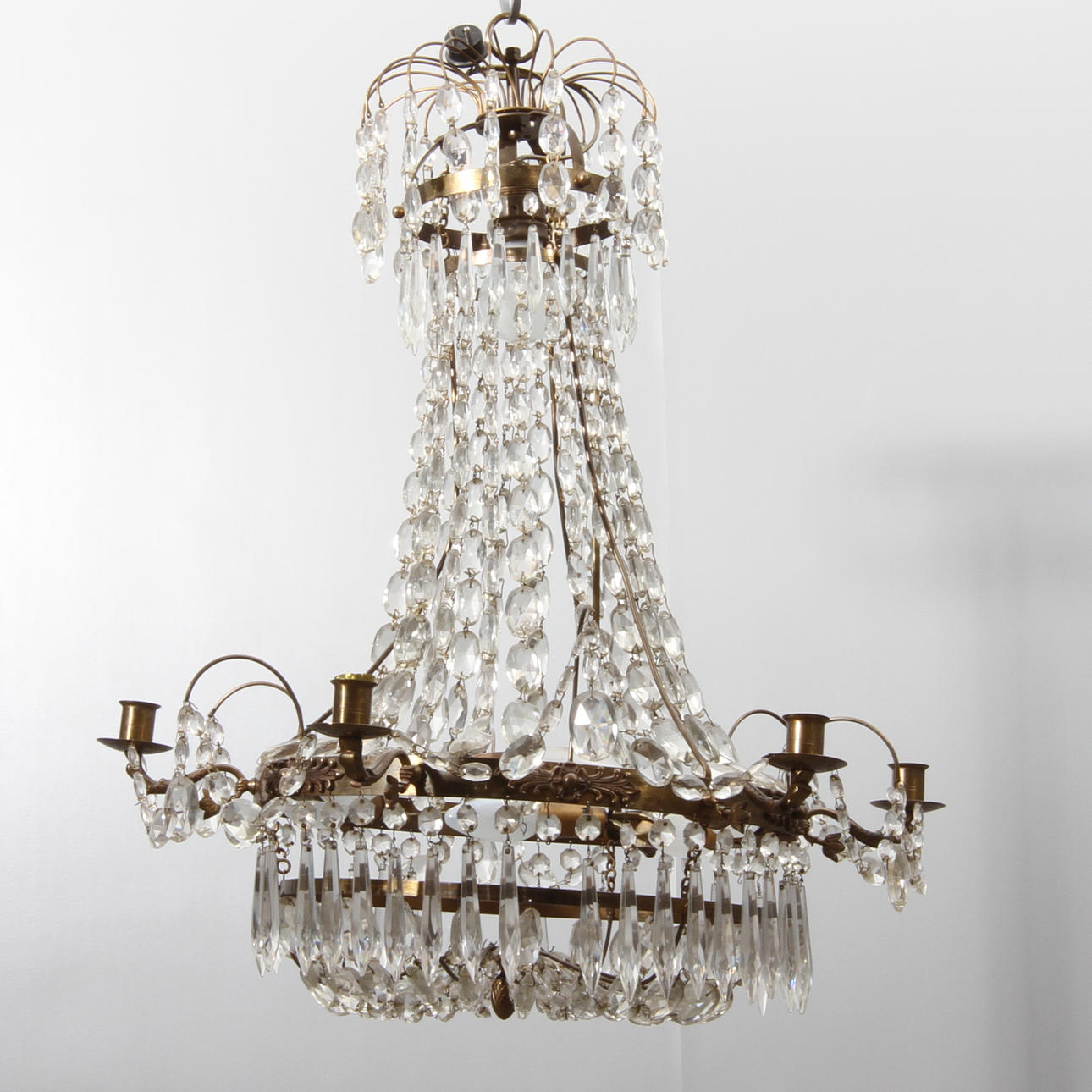 LJUSKRONA, gustaviansk stil, 1900-tal. Höjd ca 70 cm.