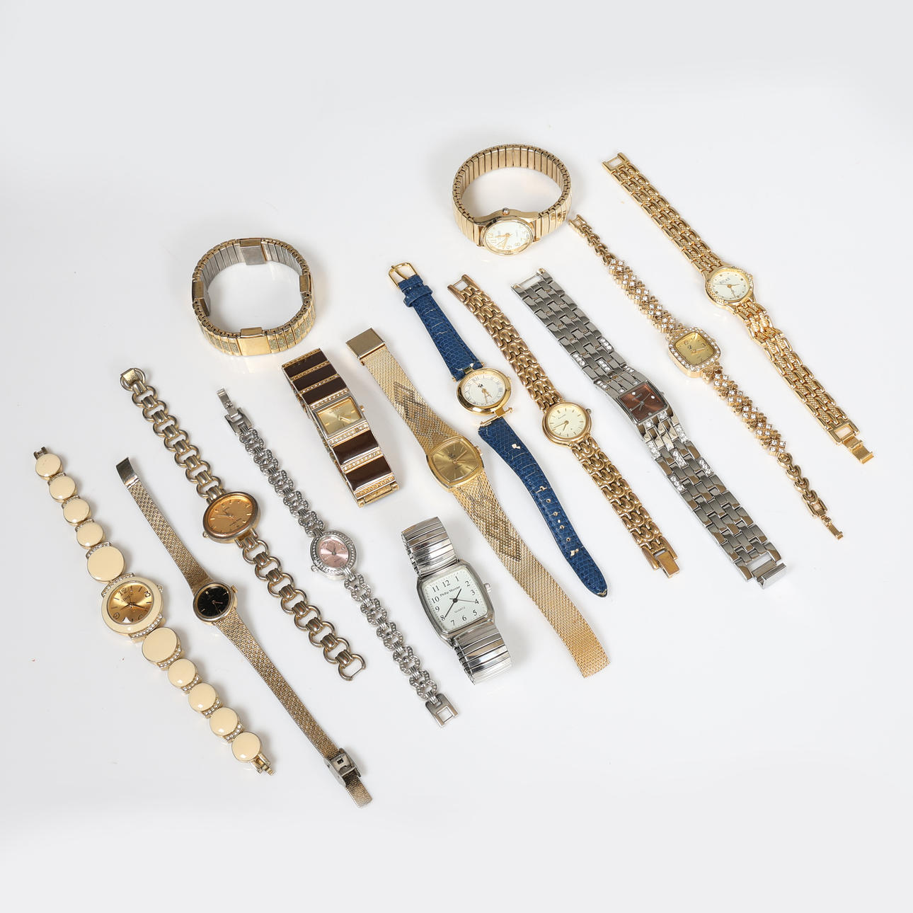 EINE SAMMLUNG VERSCHIEDENER ARMBANDUHREN (MENGE).