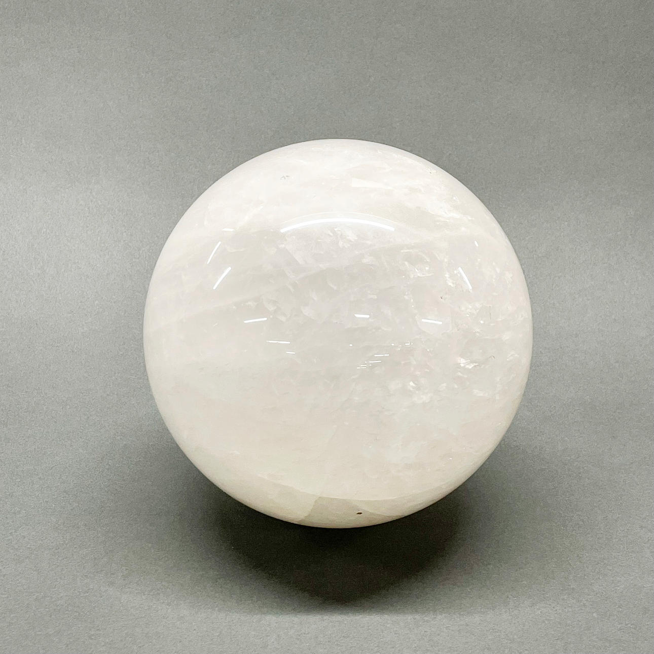 POLISHED QUARTZ BALL.