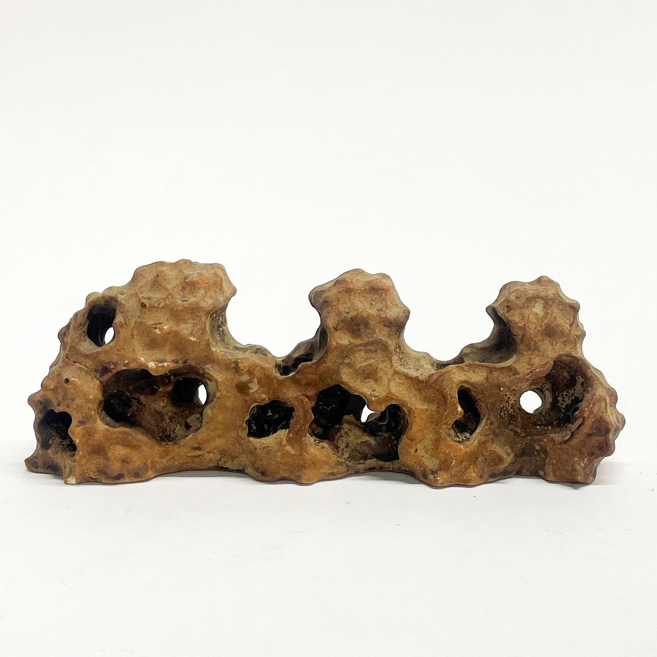 CHINESISCHE STEINBÜRSTENABLAGE.