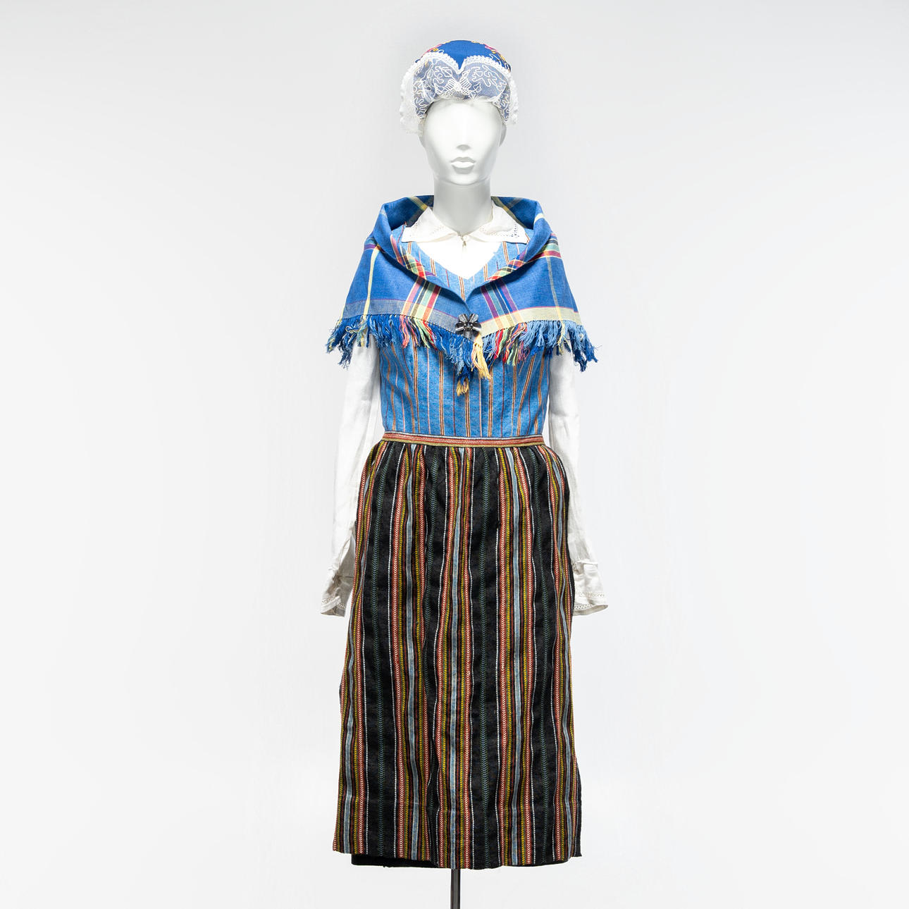 FOLKDRÄKT, västerbottensdräkt, (6 delar).