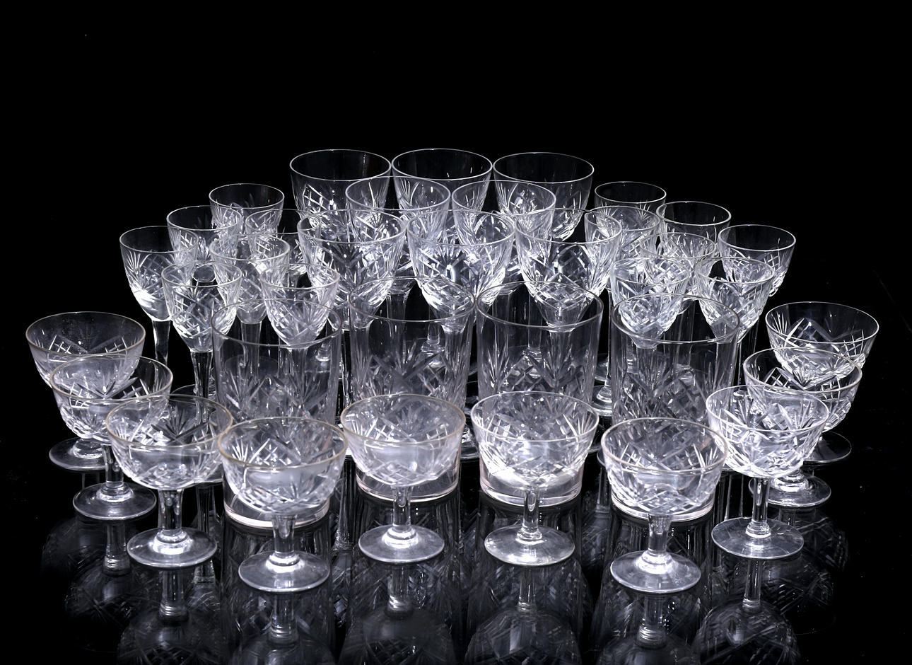 GLASS TABLEWARE PARTS, 36 pcs, Weekend cut.