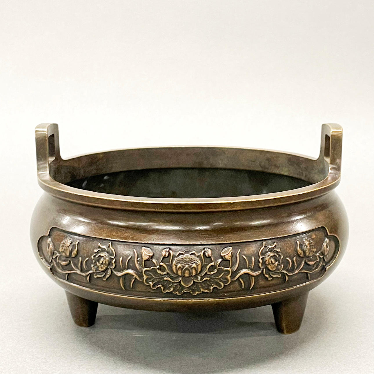 LOVELY DETAILED CAST BRONZE CENSER.