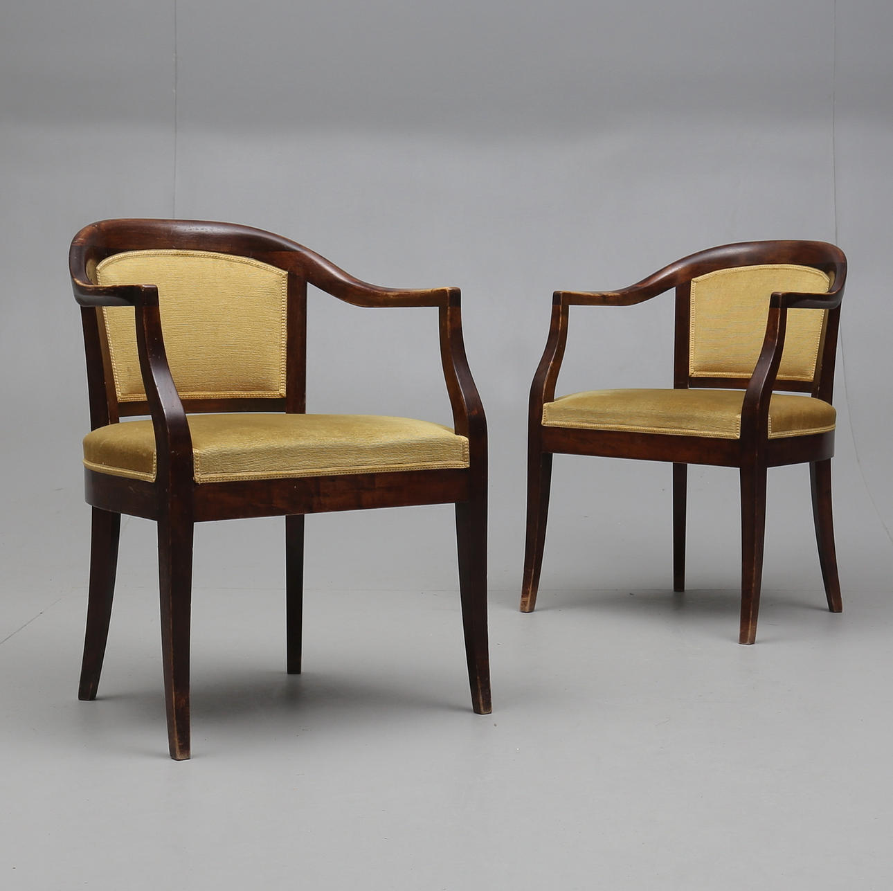 KARMSTOLAR, 1 par, AB Axel Beckmans möbelfabrik, Norrköping, tidigt 1900-tal.