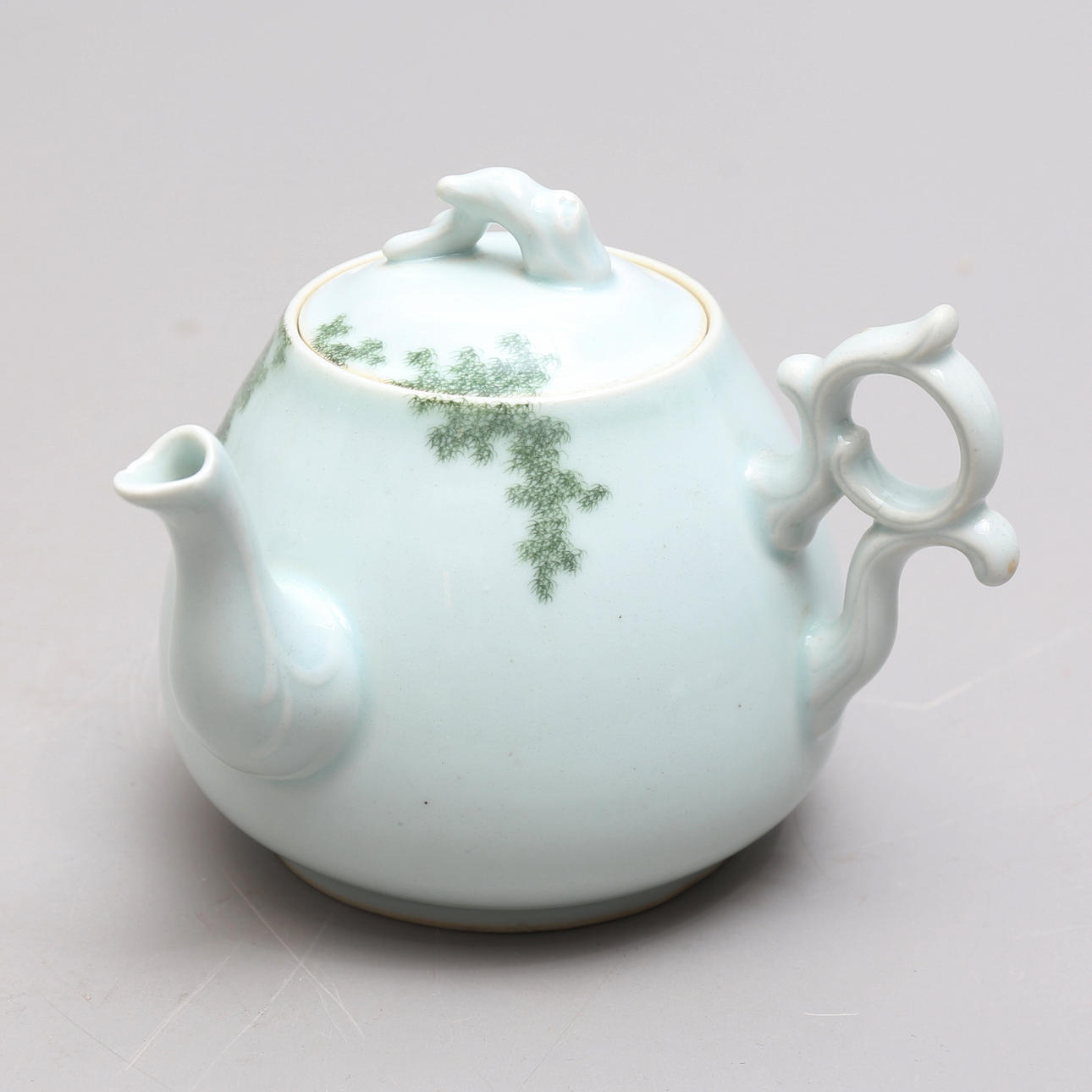 TEAPOT, porcelain, China.