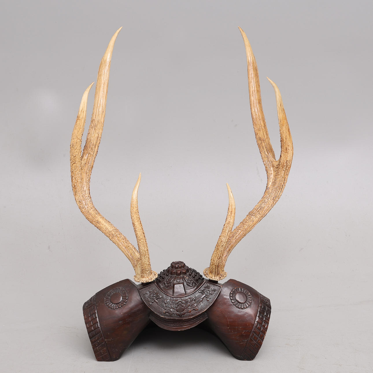 KATANA KAKE, SWORD STAND, CARVED WOOD AND SITKA DEER ANTLERS, JAPAN ...